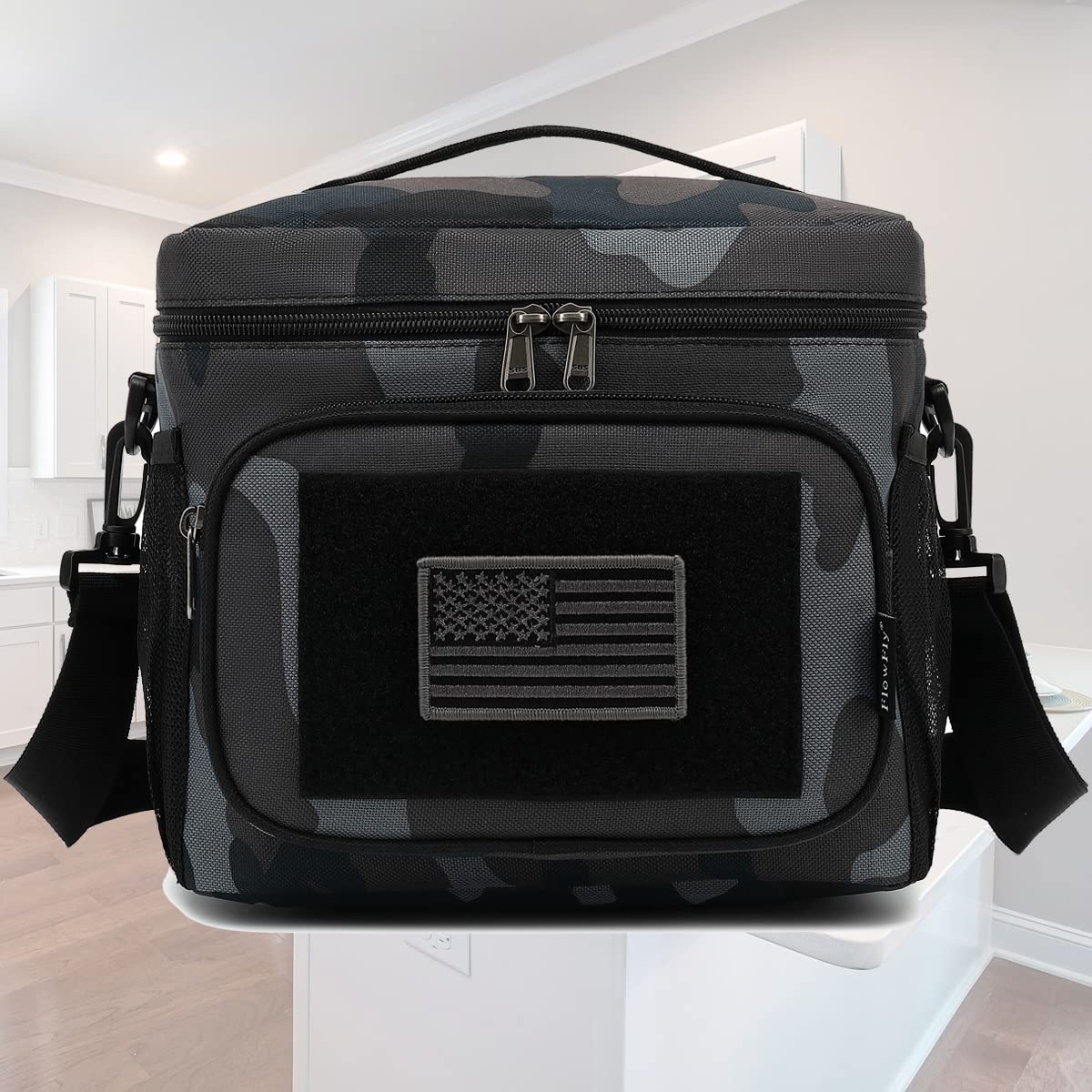 FlowFly lunch bag multi-compartment interior keeps items organized.