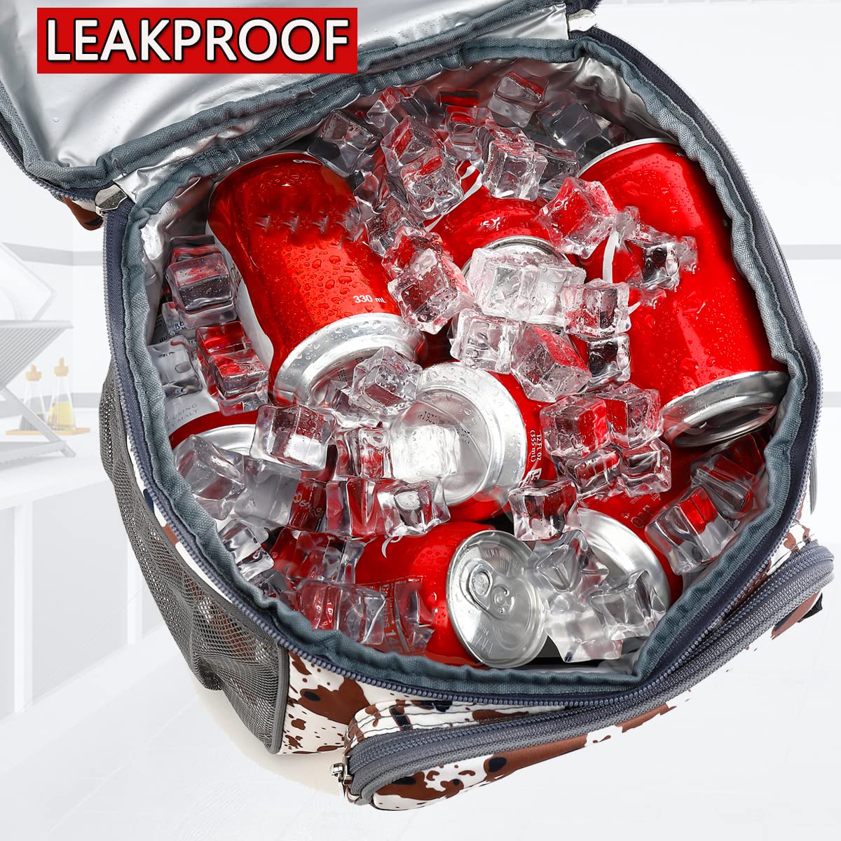 FlowFly lunch bag with removable shoulder strap for versatile carrying