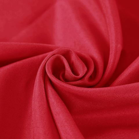 Fokitut tablecloth demonstrating machine washable care.