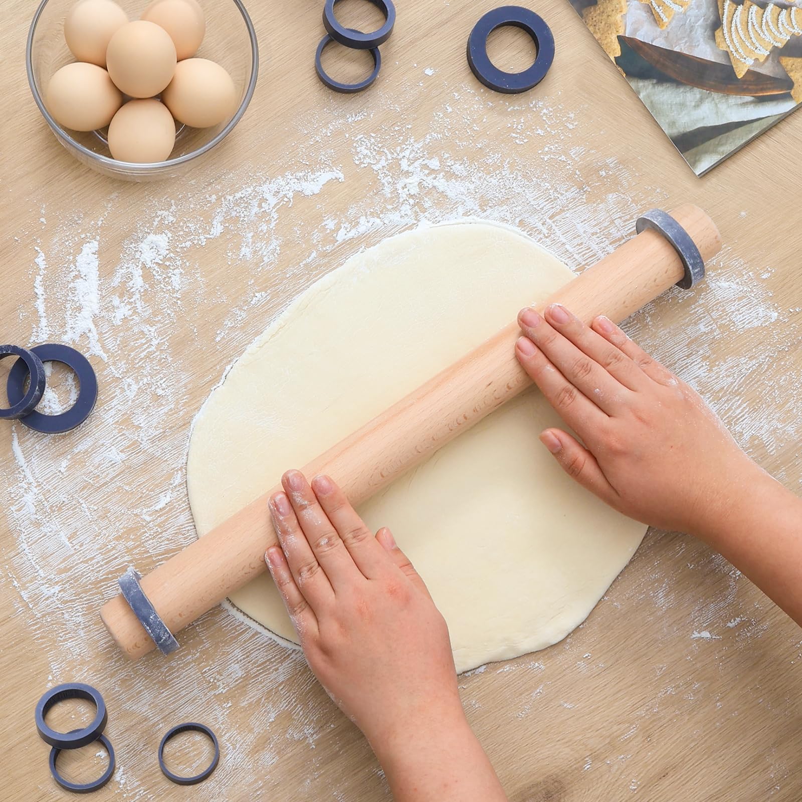 Folksy Super Kitchen regular oiling maintains wooden rolling pin performance.