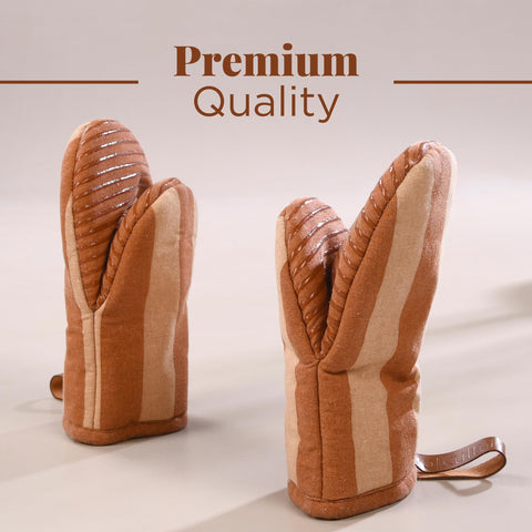 Folkulture orange mini oven mitts, close-up of silicone lining for heat protection