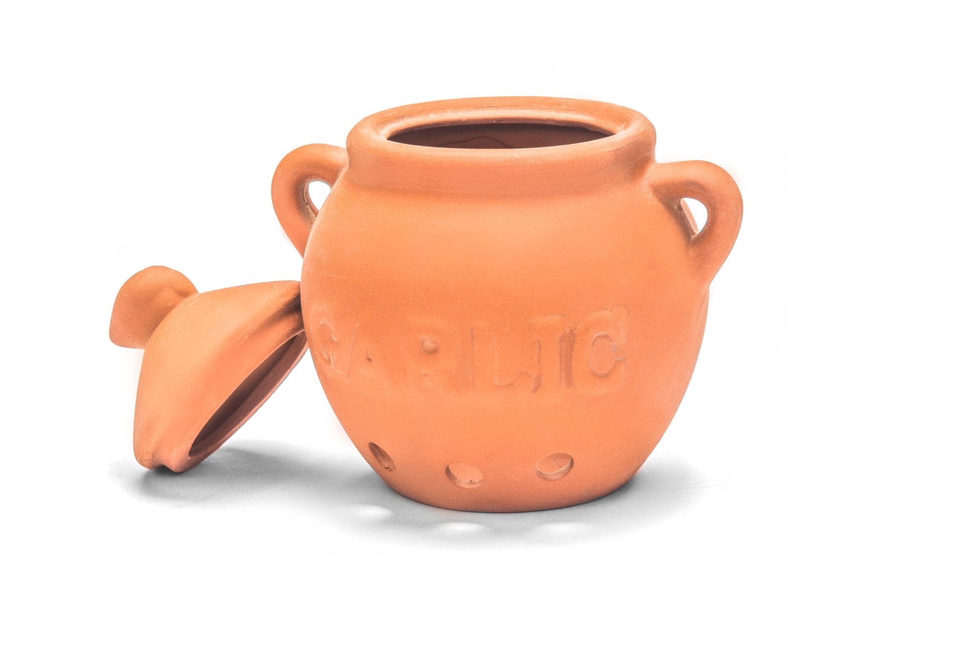 Fox Run garlic keeper features a garlic shaped handle for easy access.