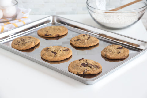 Fox Run jelly roll pan easy-clean finish after washing.