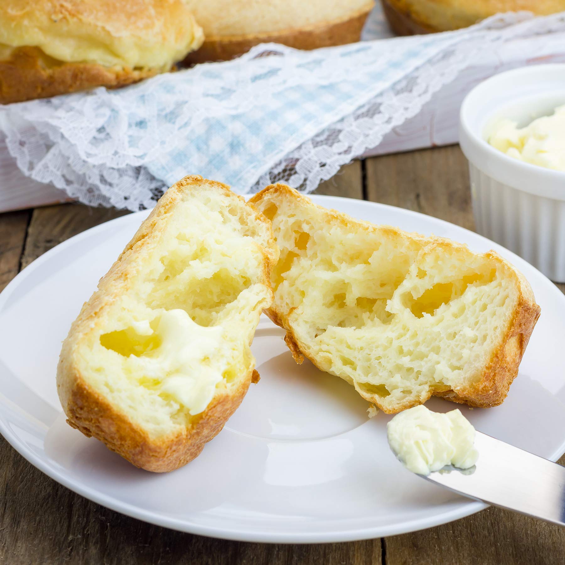 Fox Run popover pan with steep wells for crispy sides and puffed tops