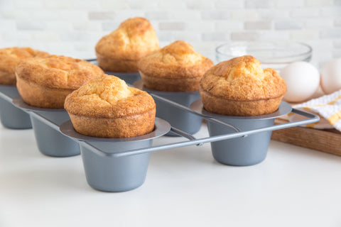 Fox Run Yorkshire pudding style popovers ready in six cups
