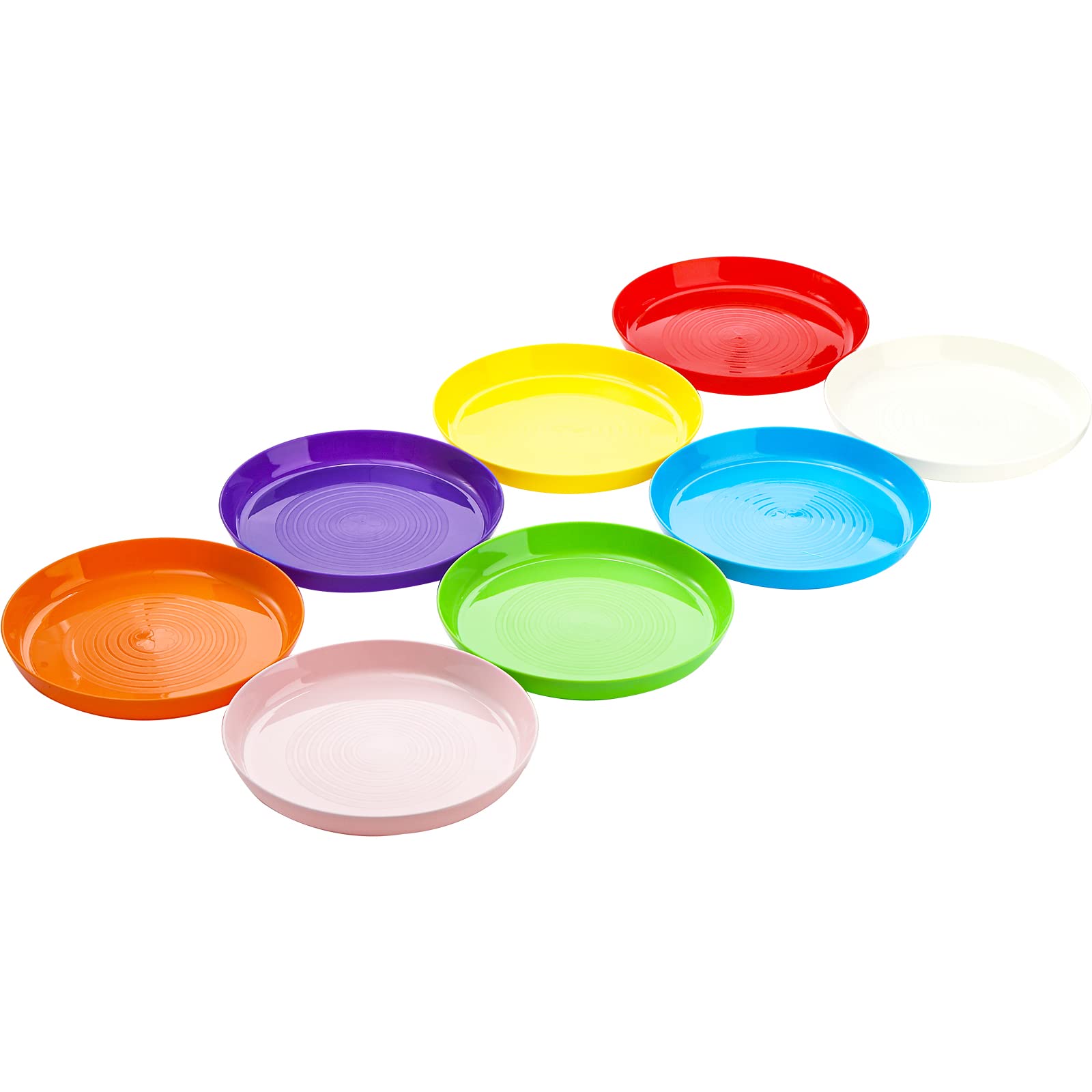 Frcctre durable polypropylene plates resist cracking for daily use.