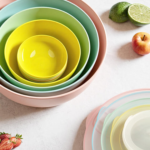 Freshmage small bowls with lids ideal for sauces and portions.