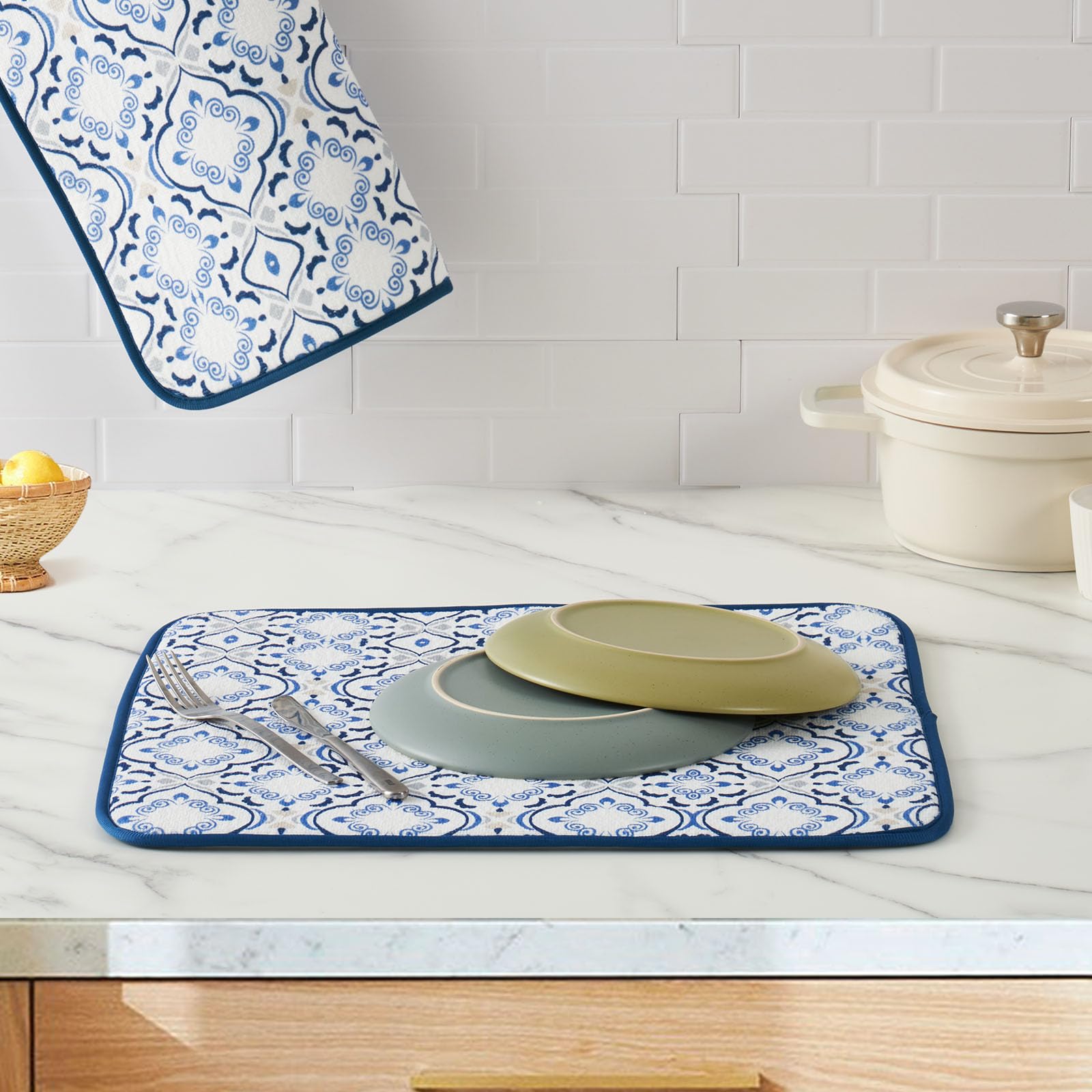 FreshMint floral-print dish drying mat adds color and counters organization