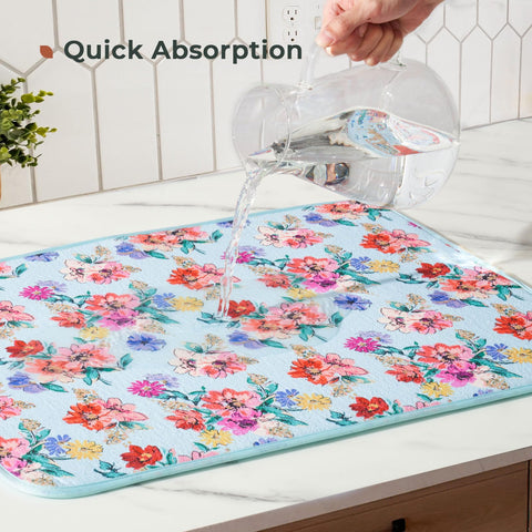 FRESHMINT grid-reversible design dish mat offers two looks for mood changes.