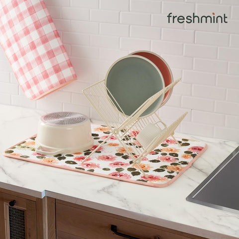 FreshMINT microfiber mat features fast absorption to speed up countertop drying.