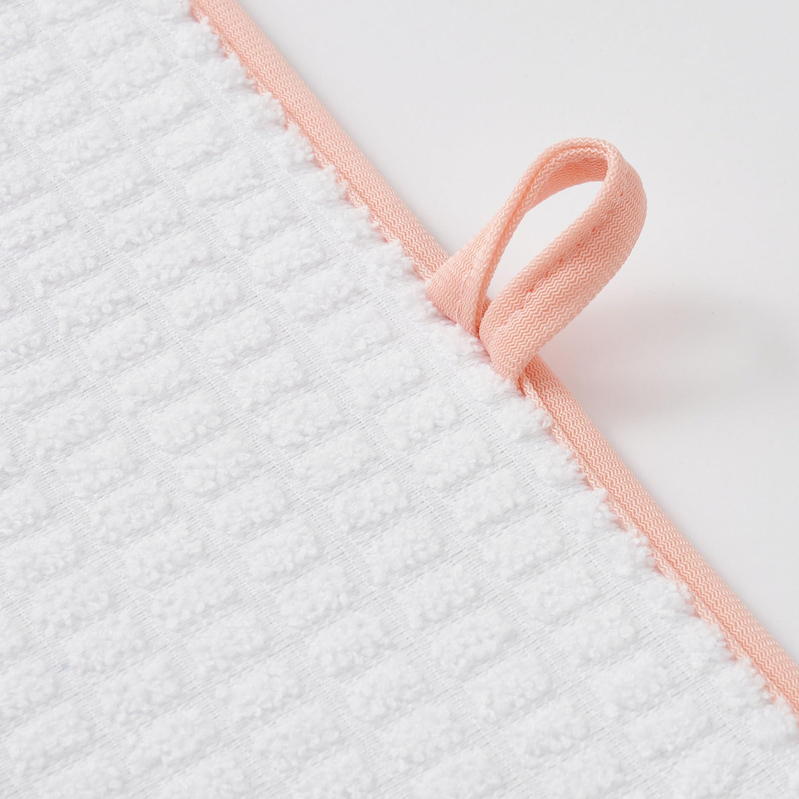 FreshMINT machine-washable mat cleans easily for repeated use.