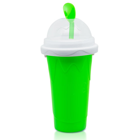 BPA-free plastic construction of the Frozen Magic Slushy Cup.