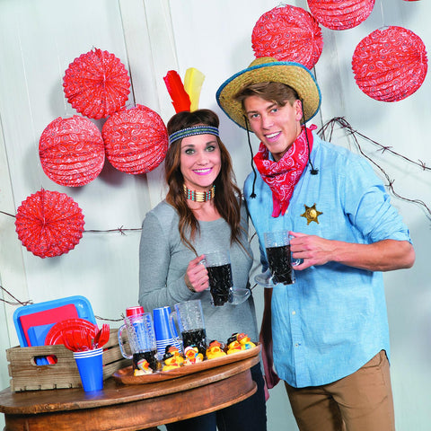 Fun Express rodeo party cups support easy serving at large events.