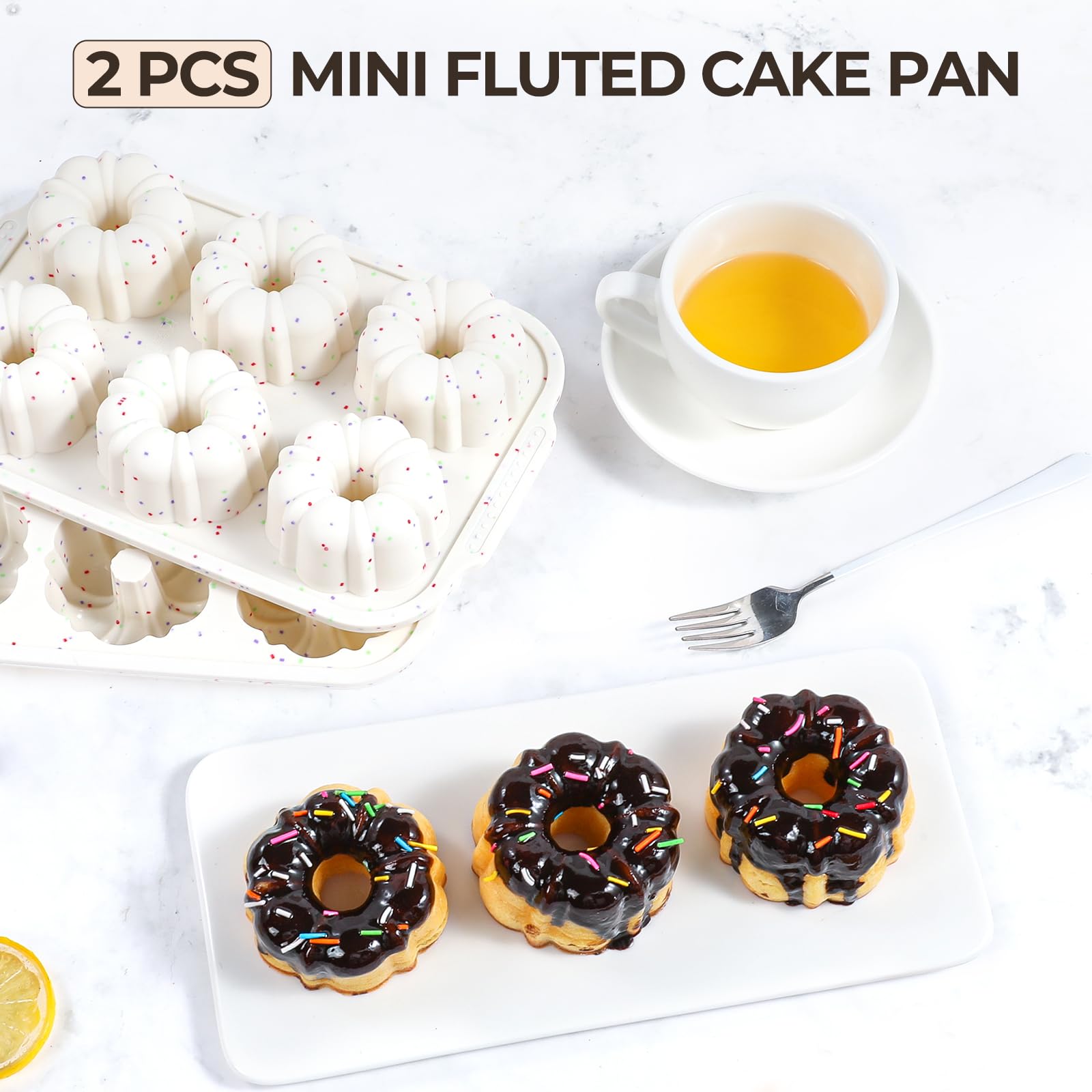 FUNBAKY nonstick coating helps cakes release cleanly from each cavity.