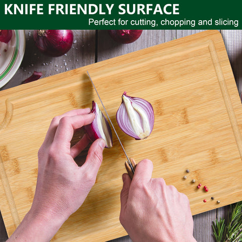Funnydin deep-juice-grooves catch liquids and keep counters clean.