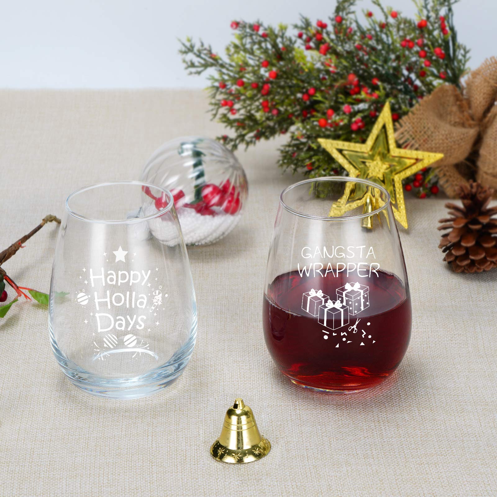 Futtumy mistletoe design stemless wine glass, perfect for cozy gatherings.