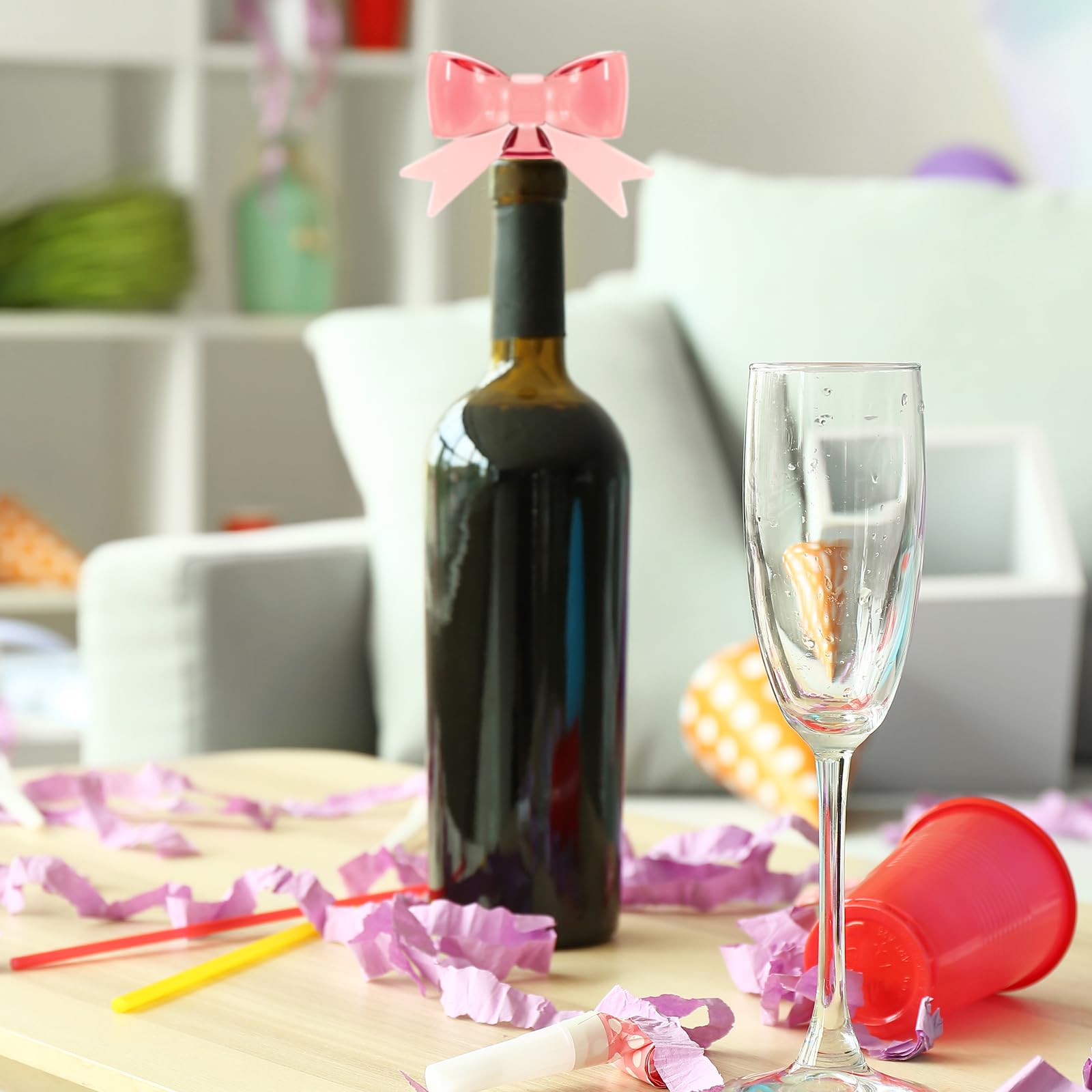 FYSUIMU wine stopper fits champagne, beer, and soda for fresh pours.