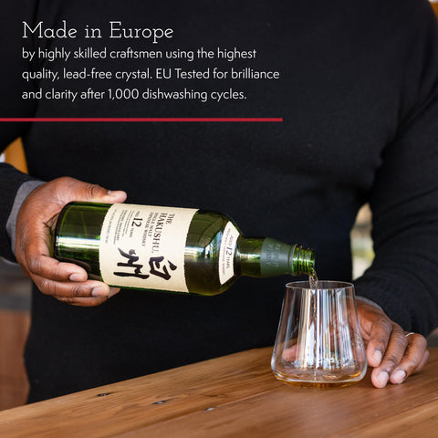 Gabriel-Glas stemless glass with wine, broad bowl opens aromas