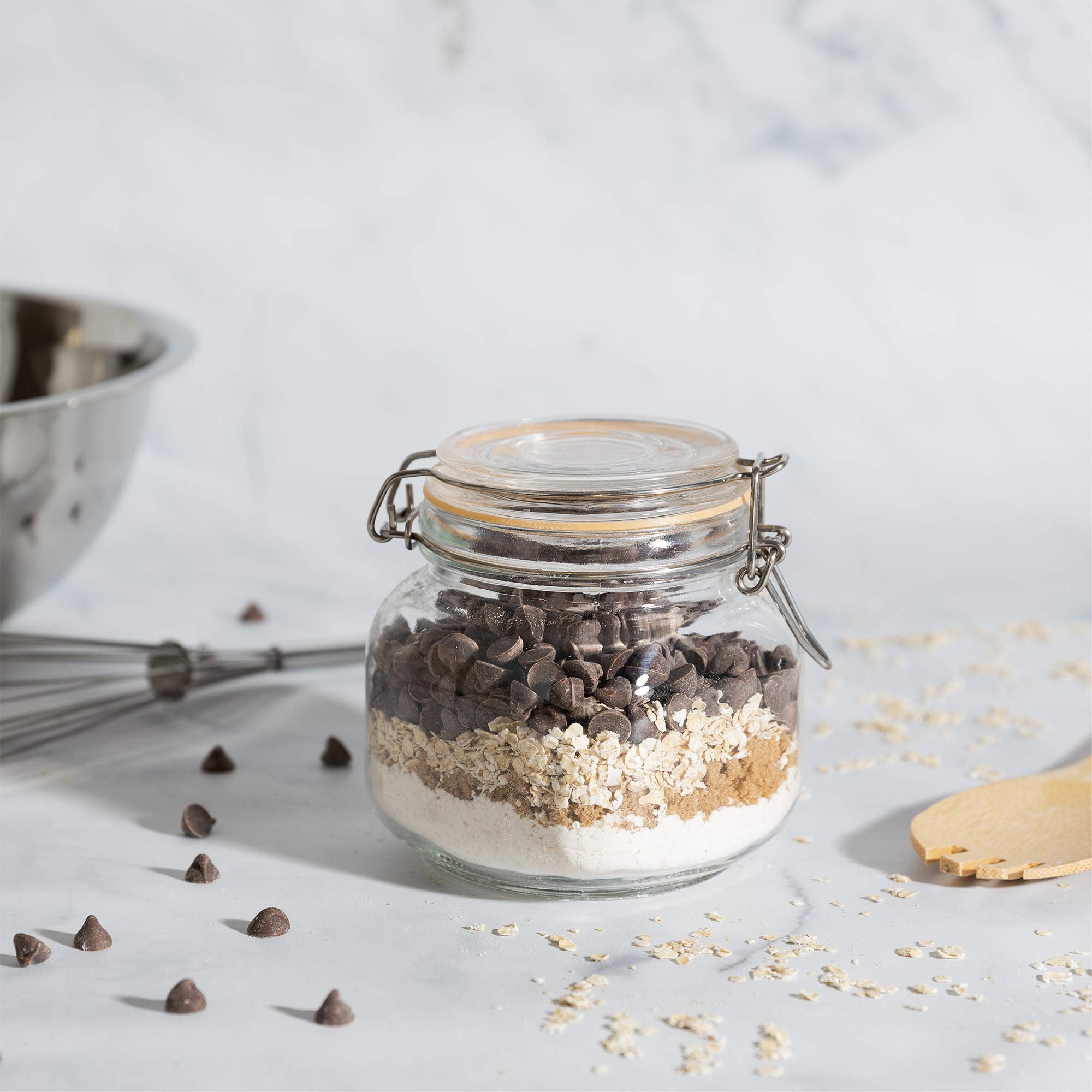Galashield leak-proof design helps keep pantry tidy and ingredients fresh longer.