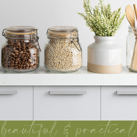 Galashield stainless steel clasp keeps jars securely closed and leak-resistant.