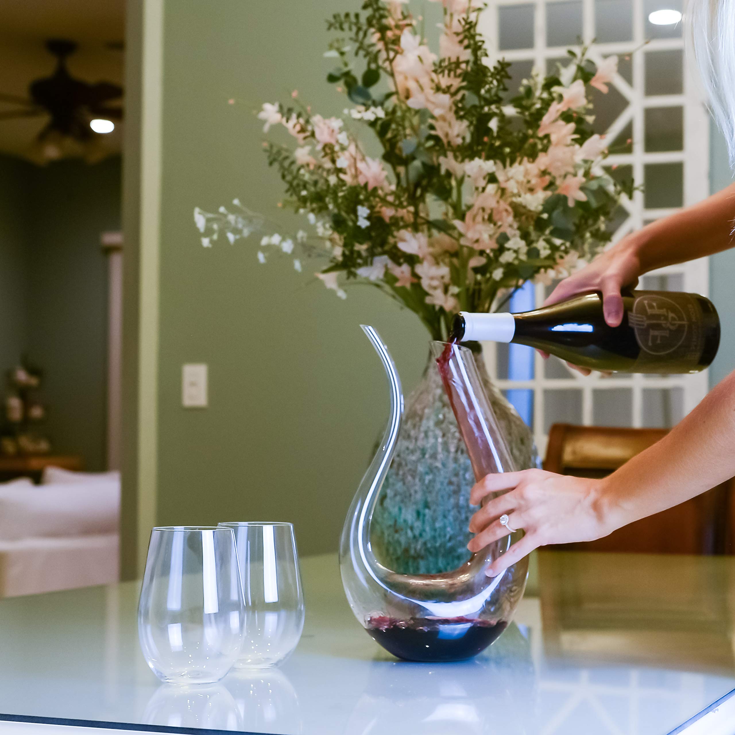 Galashield wine decanter gift packaging ready for wine lovers