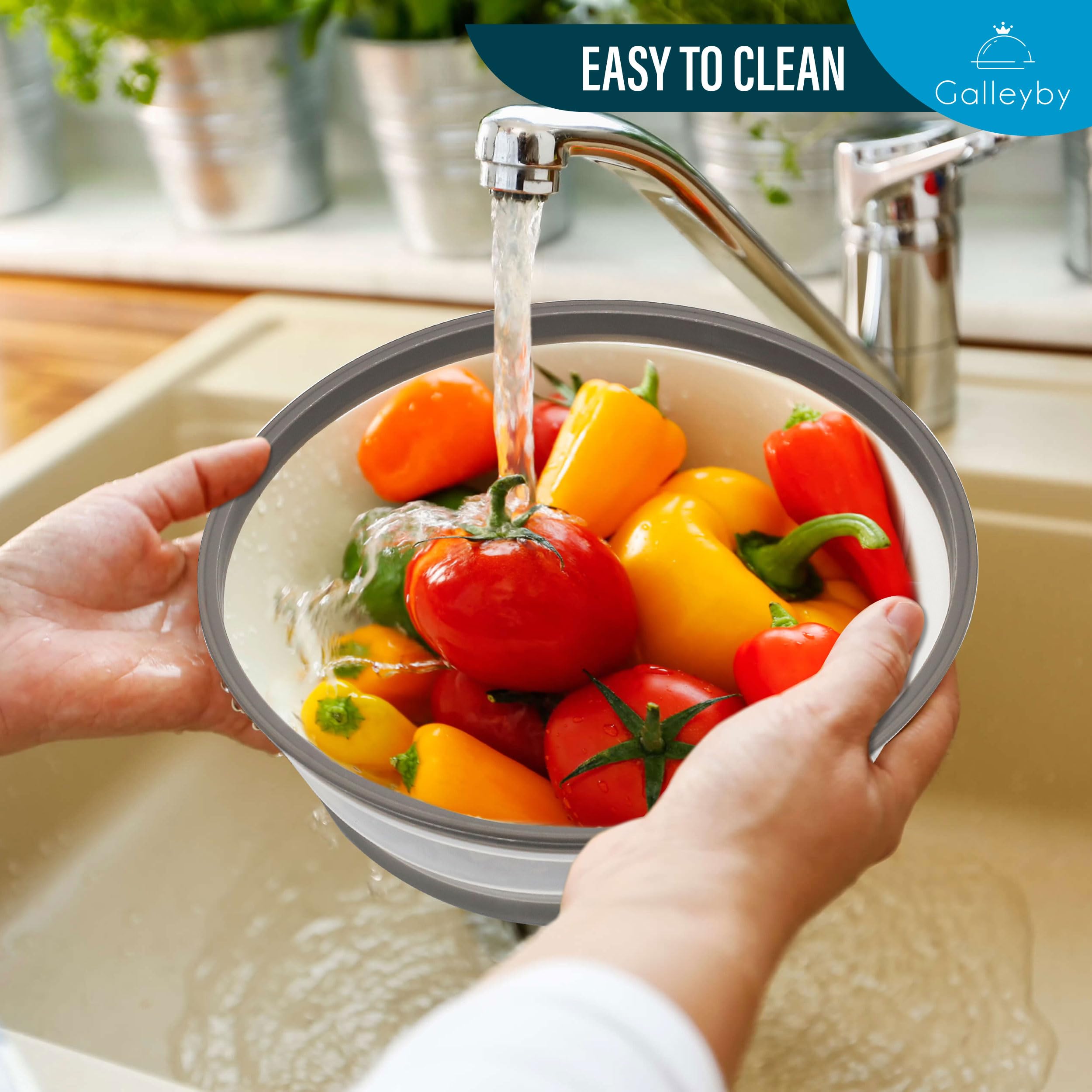 Galleyby splatter cover features a heat-resistant handle for safe handling.