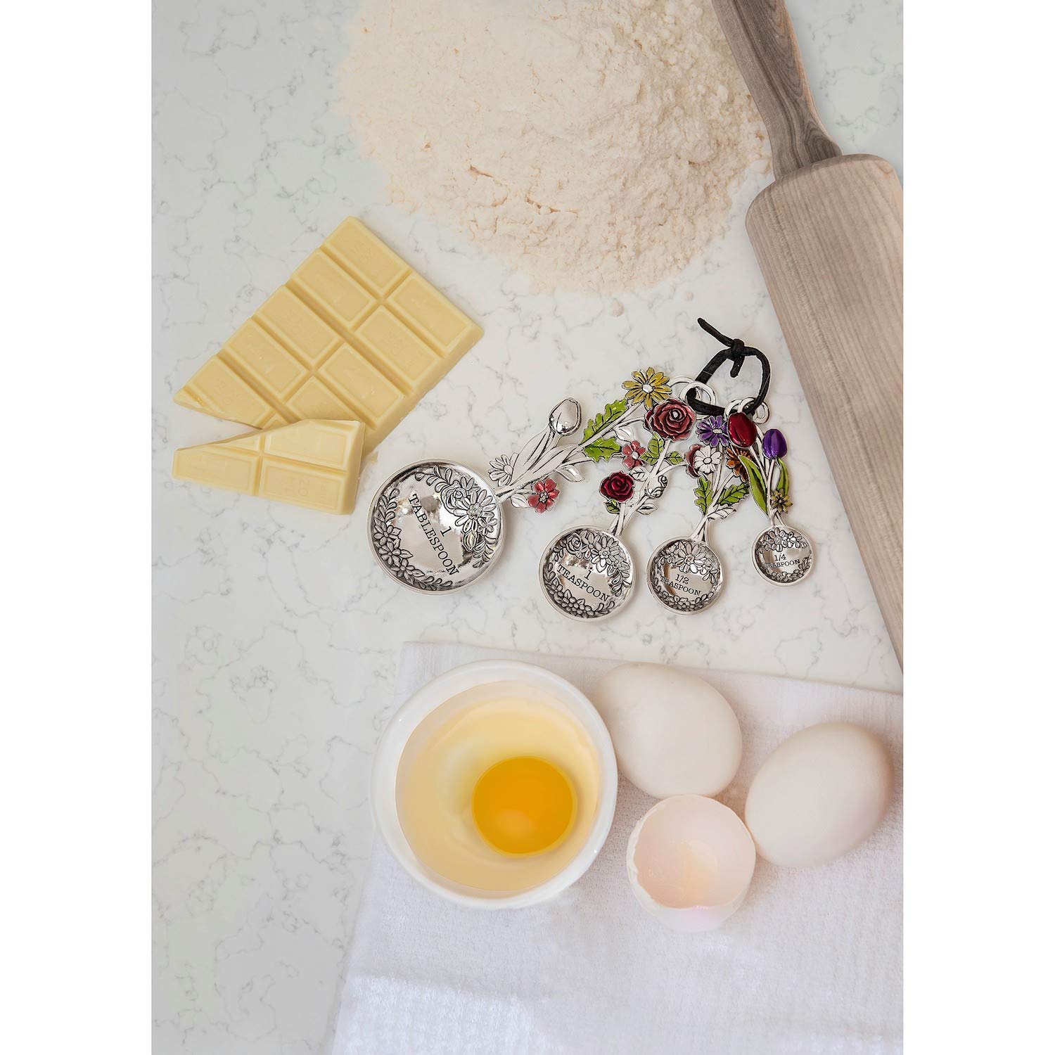 Ganz measuring spoons in bouquet style, designed for compact, organized cooking.