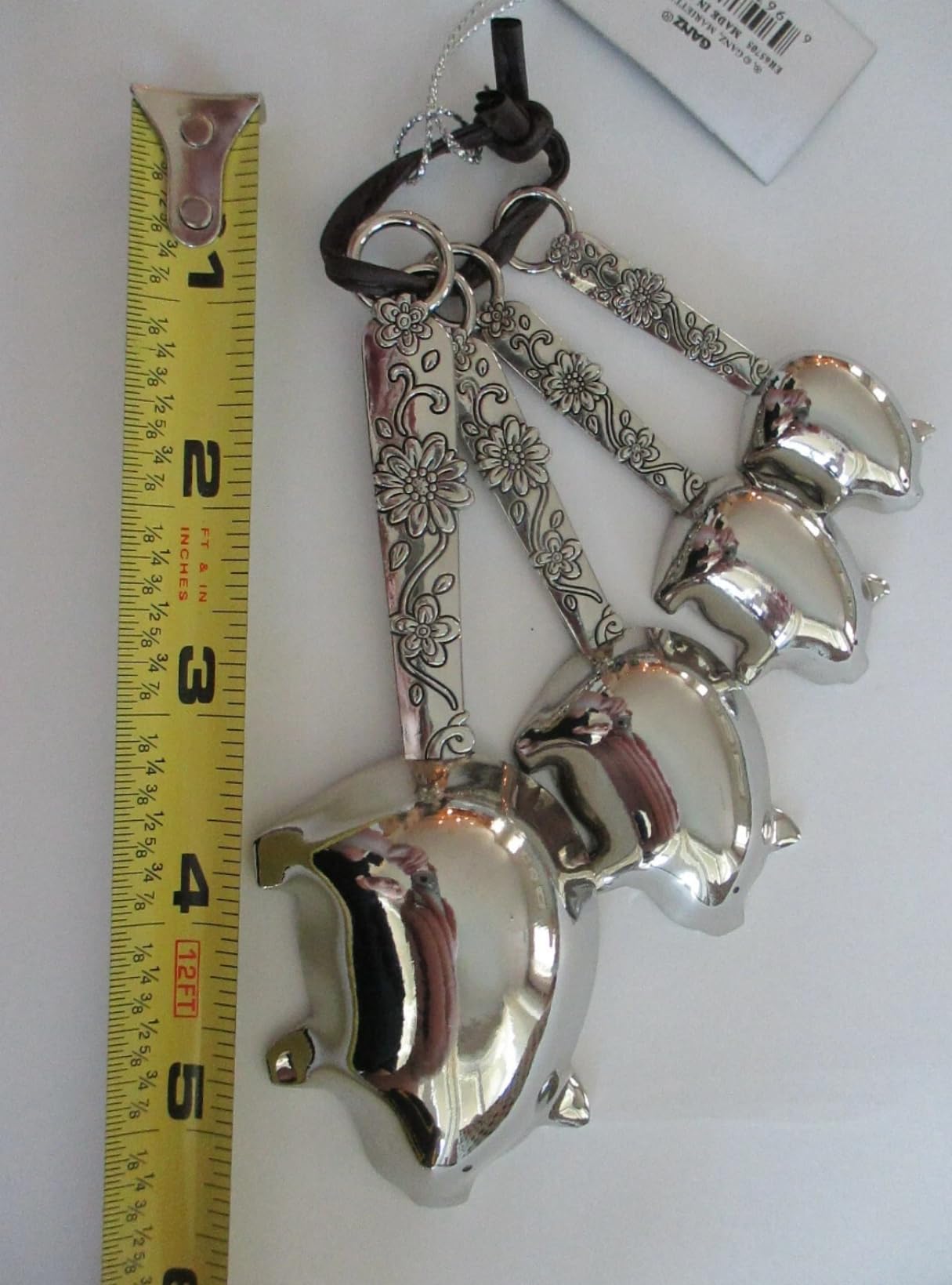 Ganz zinc alloy spoon set close-up highlights sturdy construction.