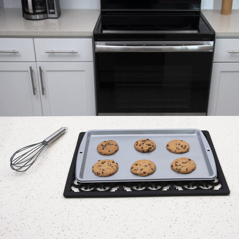 GASARÉ multiuse trivet provides versatile protection for kitchen surfaces.