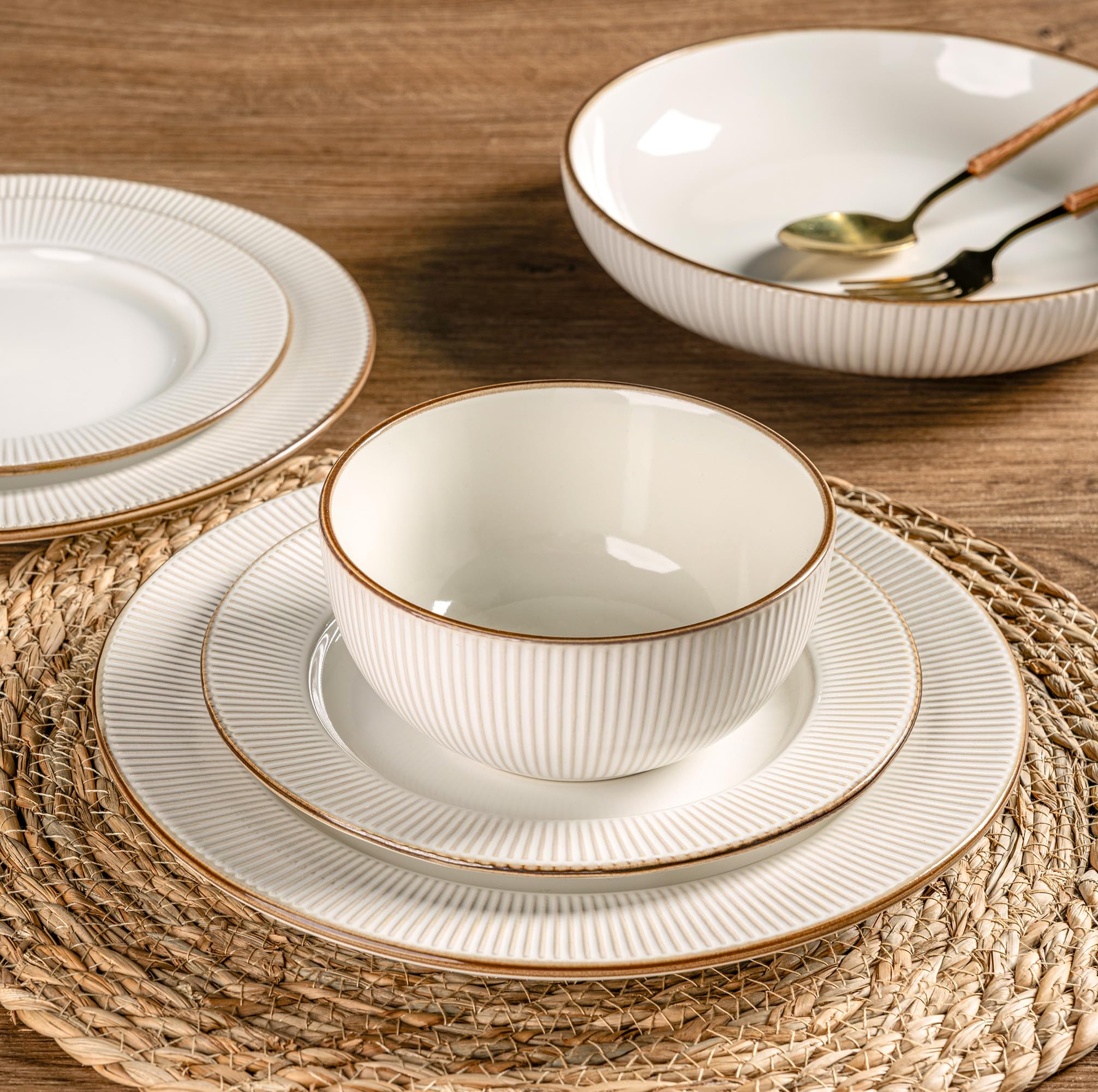 GBHOME embossed appetizer plates add texture to casual and formal meals.