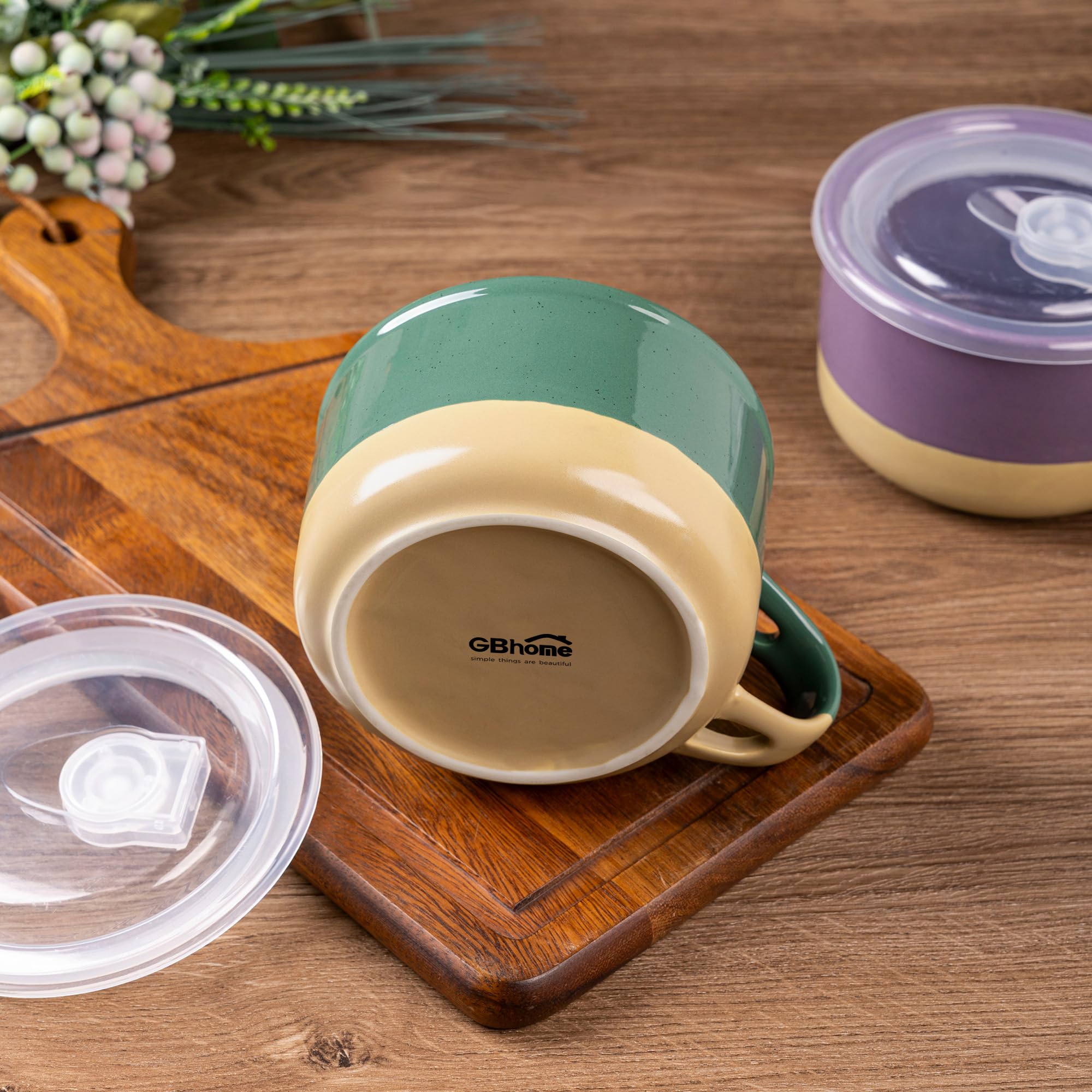 GBhome ergonomic handle helps safe handling of hot soups.