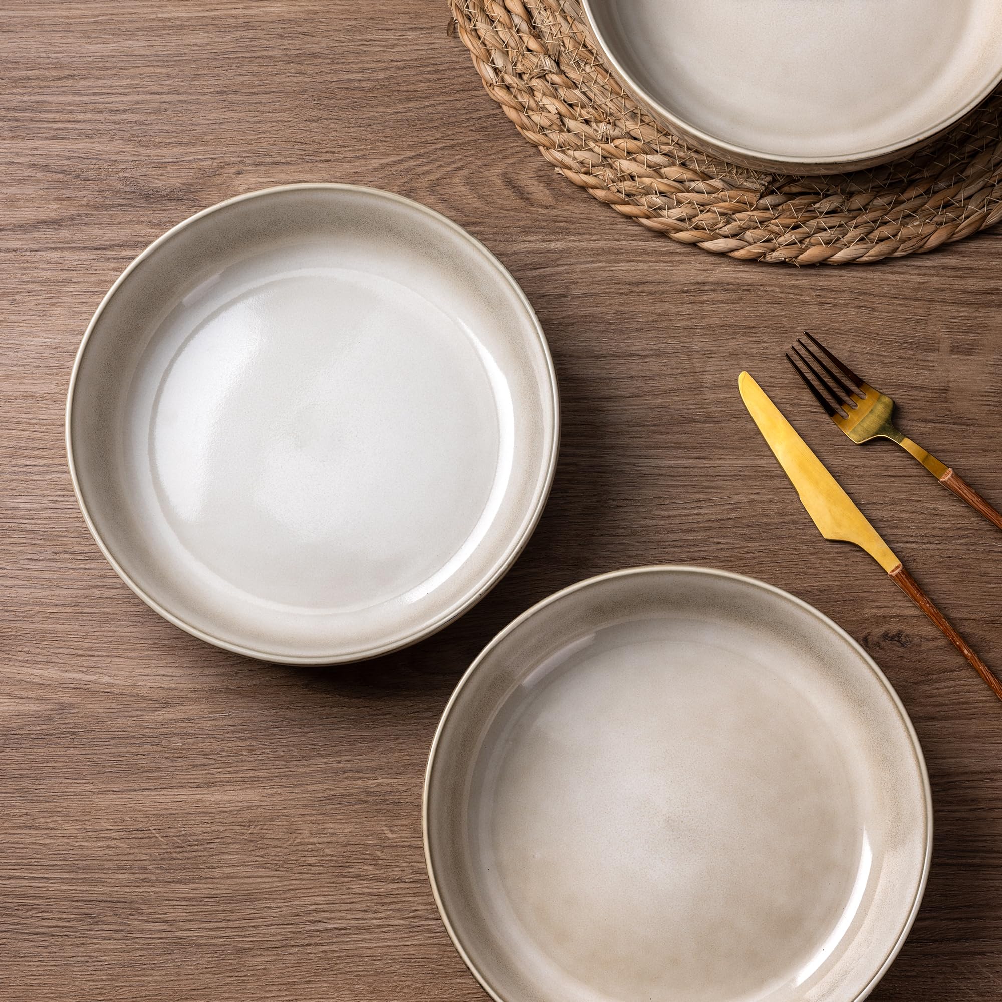 GBHOME bowls with deep, wide design keep foods contained during meals.