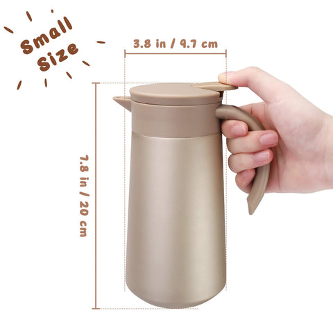 GearRoot one-hand pour button demonstrates effortless serving.