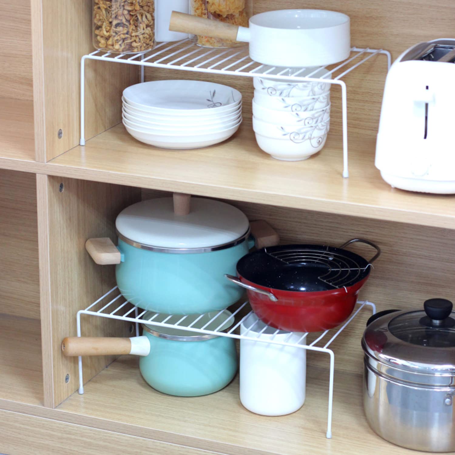 GEDLIRE pot and pan storage rack streamlines cookware arrangement.