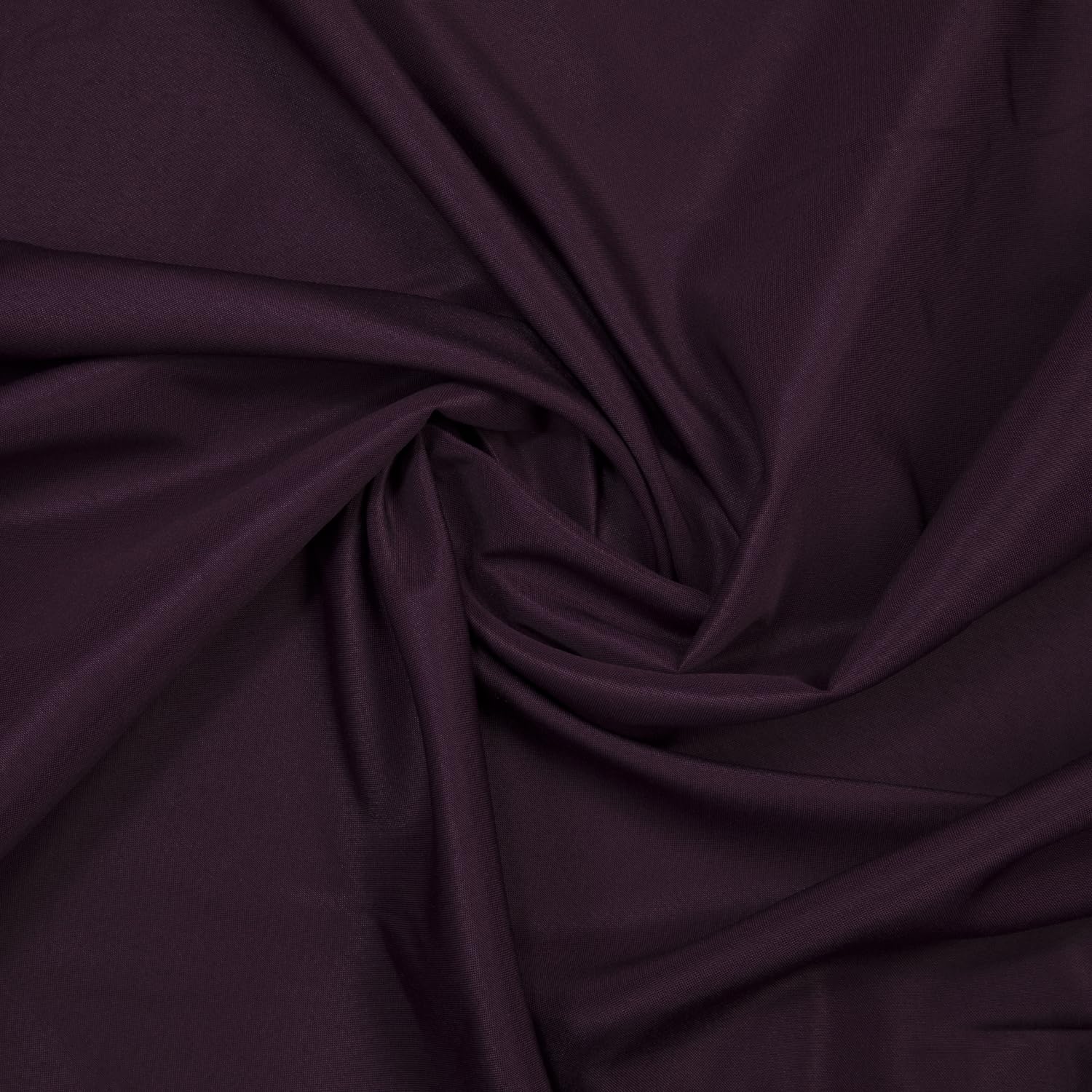 Gee Di Moda eggplant tablecloth frame with guests, durable for events.