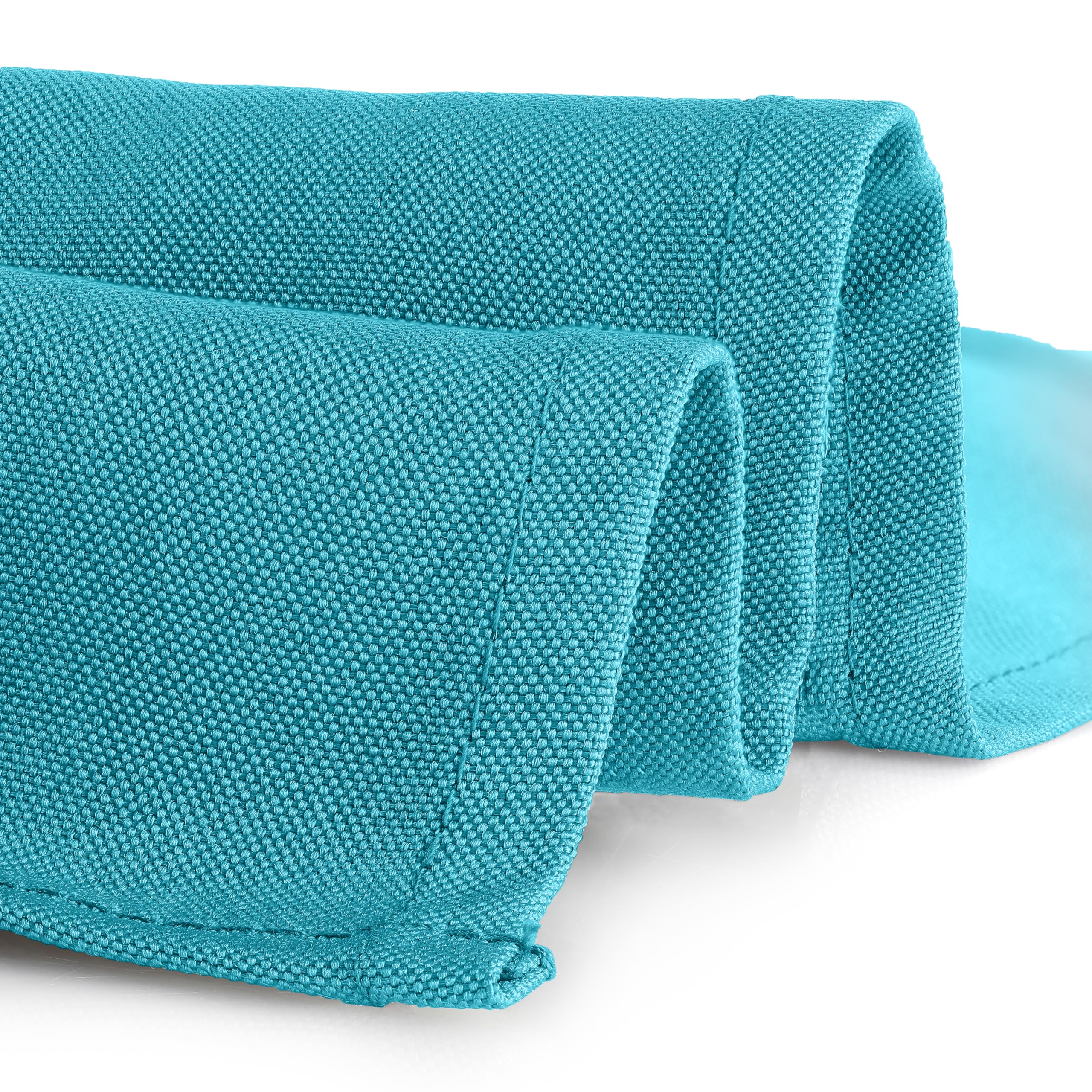 Gee Di Moda hemmed edges close-up for a polished, seamless look.