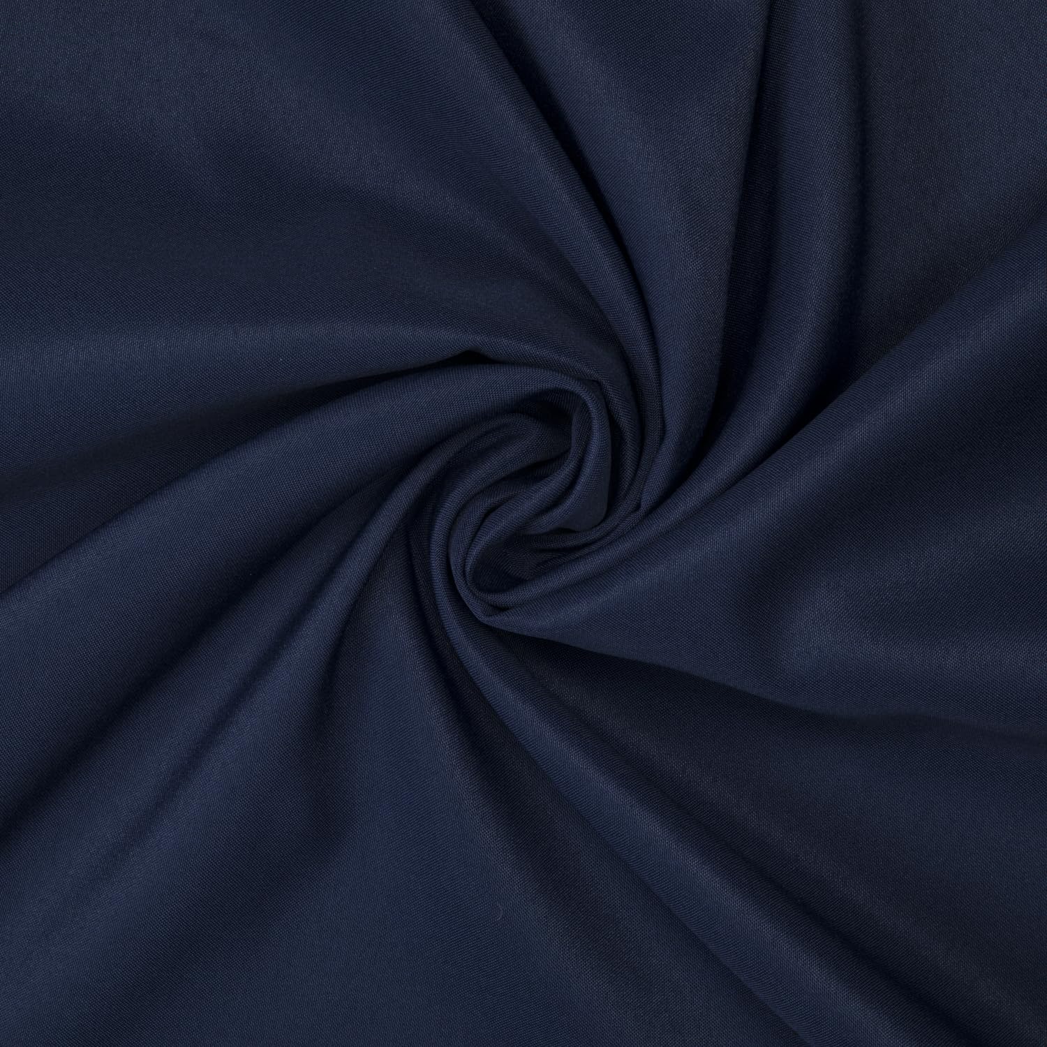 Gee Di Moda seamless design offers a clean, elegant surface for weddings and dinners.