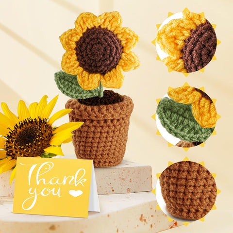 Geelfland flower hair clip adds a cute outfit accent.