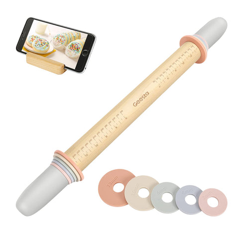 Geesta adjustable wood rolling pin with five rings for precise dough thickness