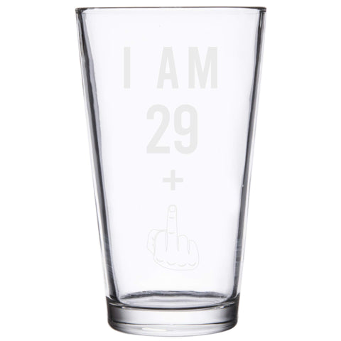 Gelid hand-friendly design fits comfortably, making it easy to enjoy a cold pour.