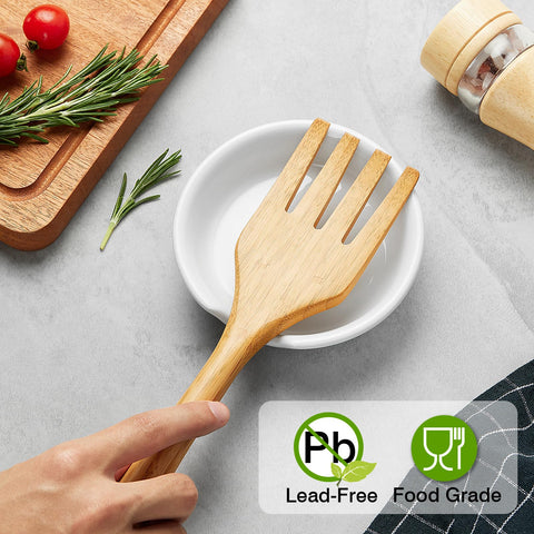 Gencywe spoon rest on stovetop for organized utensil access