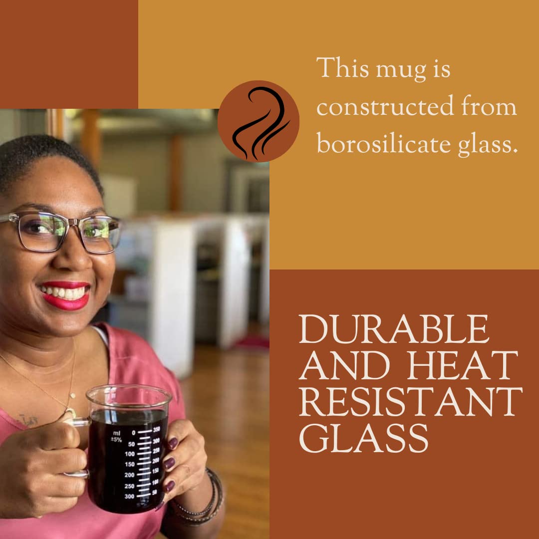 Durable borosilicate glass mug for hot and cold beverages with clarity