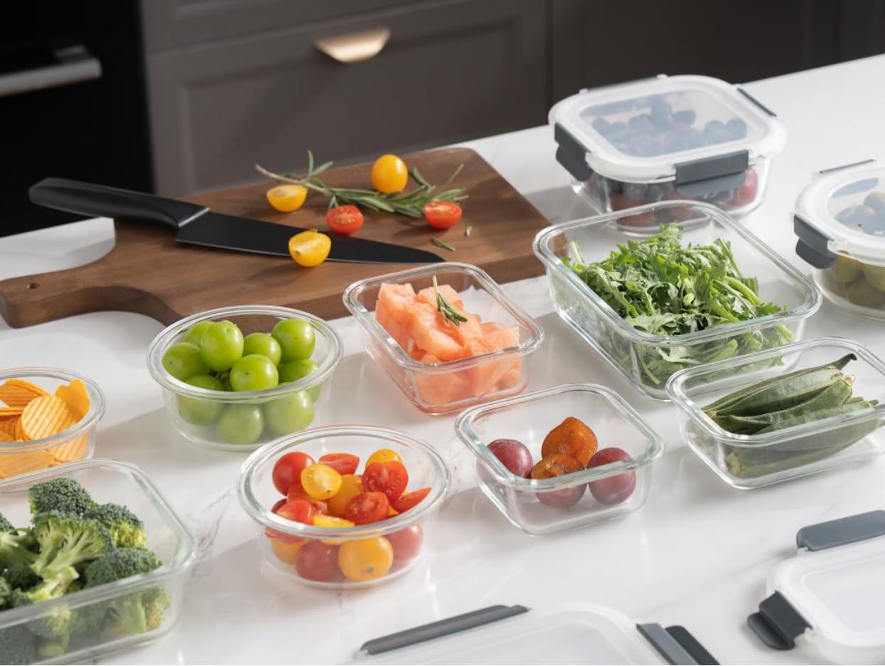 Genicoook hinged lid with airtight seal preserves freshness
