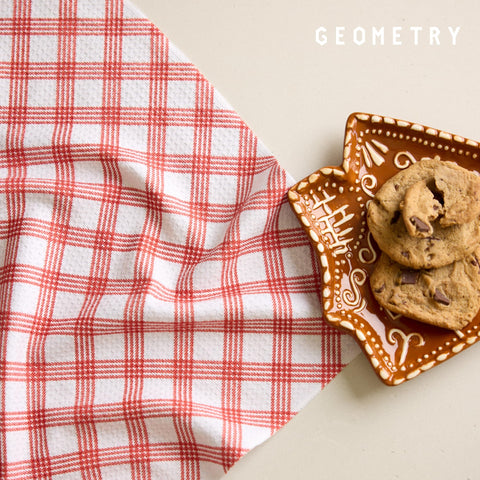 GEOMETRY geosuede fabric dries quickly with wrinkle-free finish.