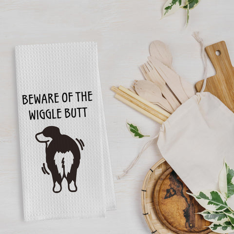 Geqtt Australian Shepherd towel demonstrates hang-ready, breathable fabric for easy kitchen storage.