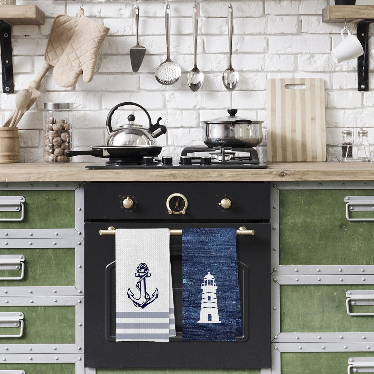 Geqtt Nautical Hand Towel hanging display for easy access and air drying