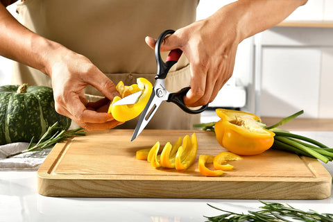 Gerior jar-notch and screwdriver tip offer quick kitchen tweaks.