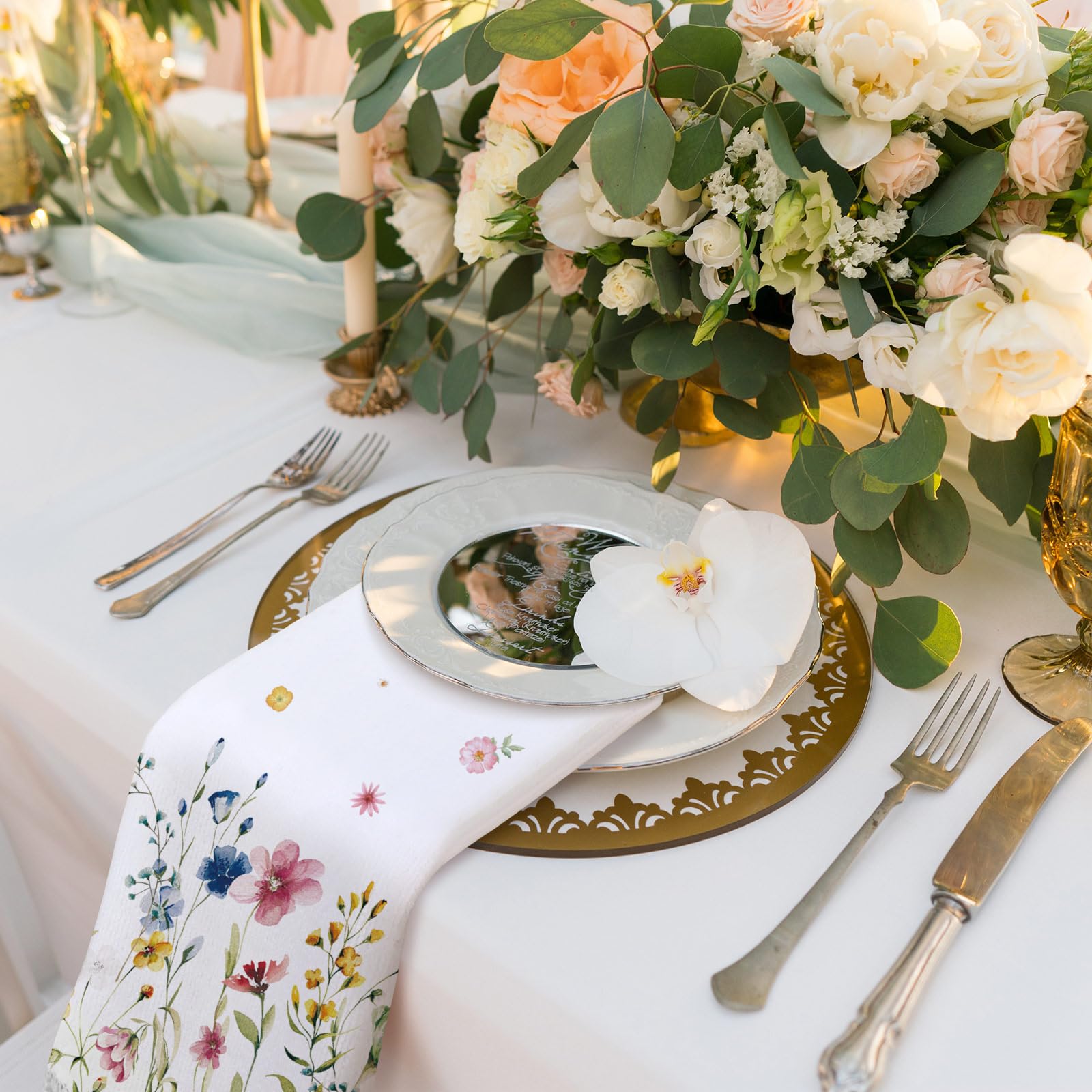 Geyoga wildflower tea cloth offers absorbent performance for spills and pans