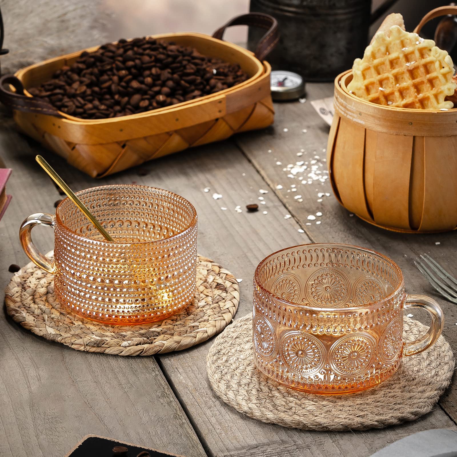 Gezzeny embossed texture detail on glass, adds timeless elegance.