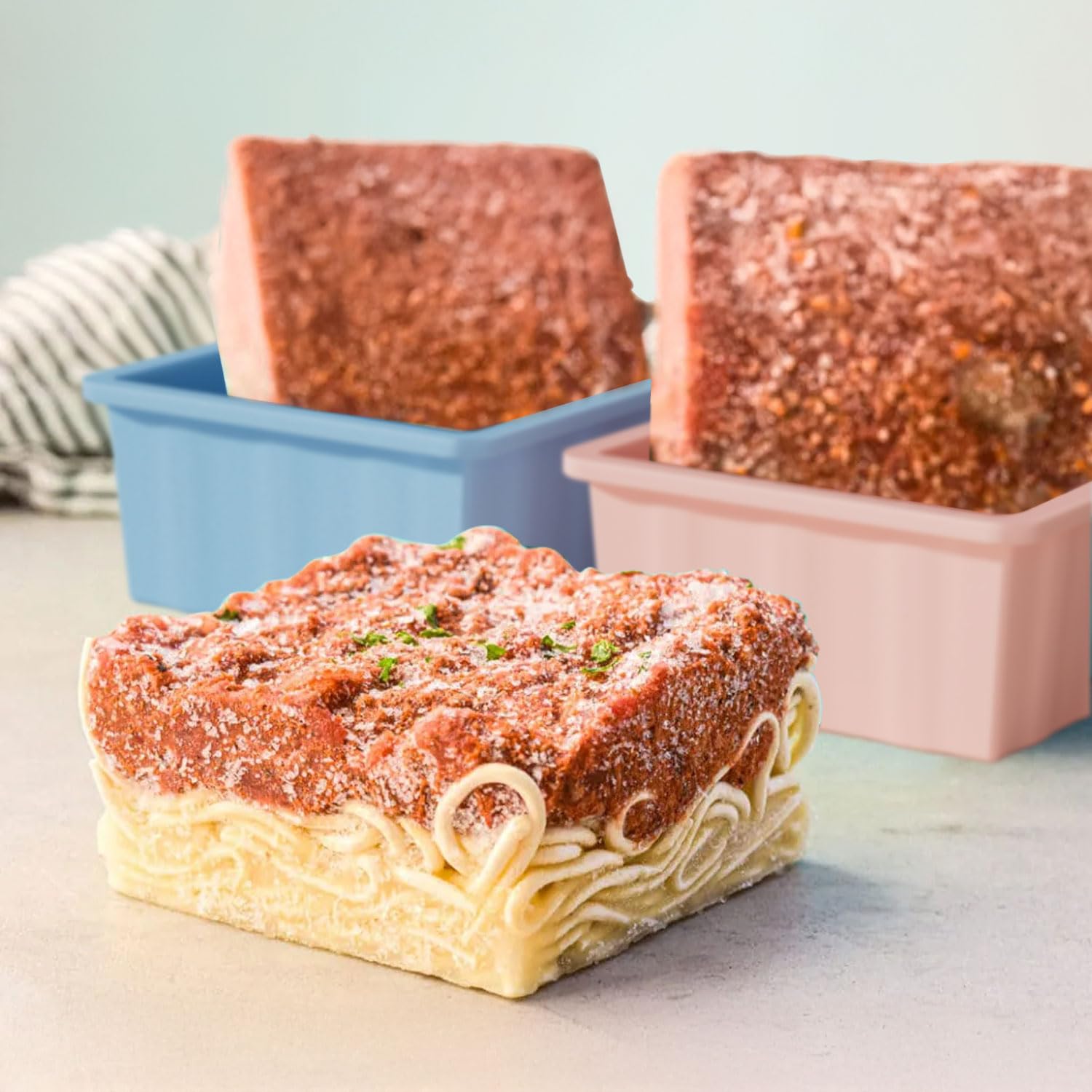 GGOW trays freeze broths, sauces, leftovers, and large drink ice cubes.